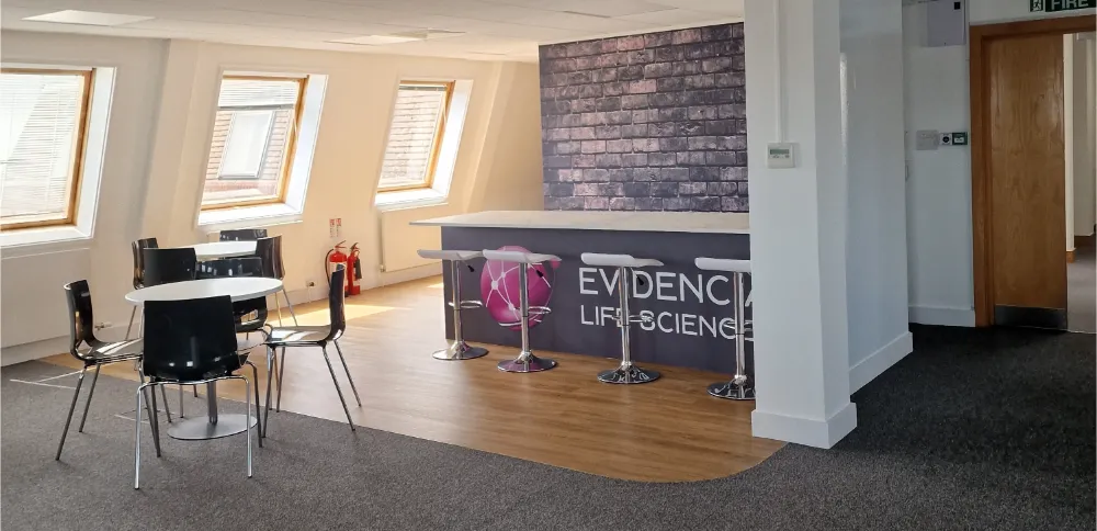 Evidencia | Office bar area.