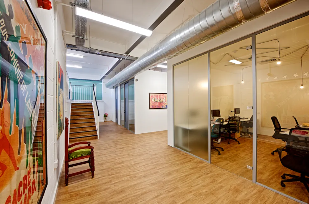 Partition wall | modern office space with glass partition walls.