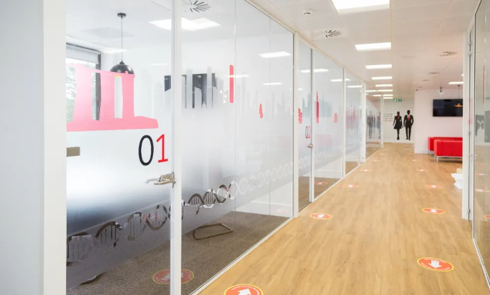 Glazed Partitions and Glass Walls for Your Office or Workspace