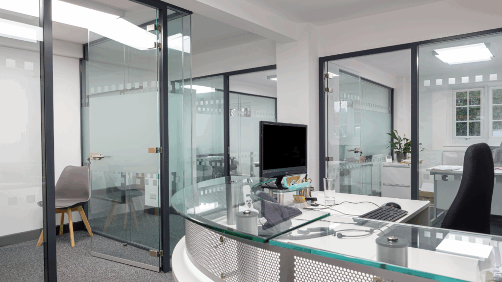 Keep Your Cool This Summer with Modern Office Partitions